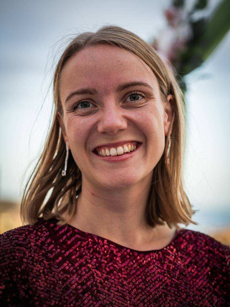 Angi, tu persona de contacto para pedidas de mano en Canarias
